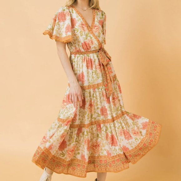 Dresses & Skirts - Light and Bright Midi Dress / Size: Large / New with Tags